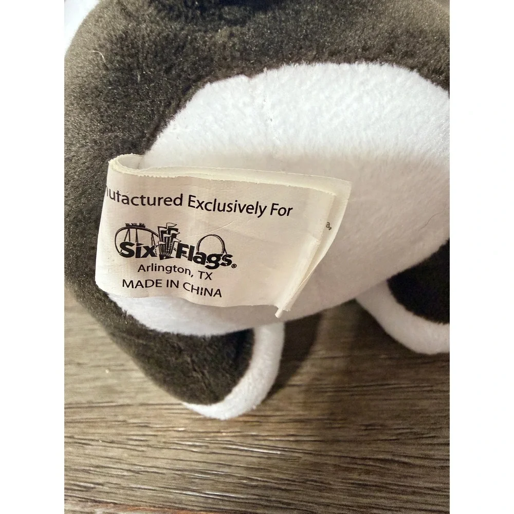 Six Flags‎ Looney Tunes Sylvester the Cat Plush